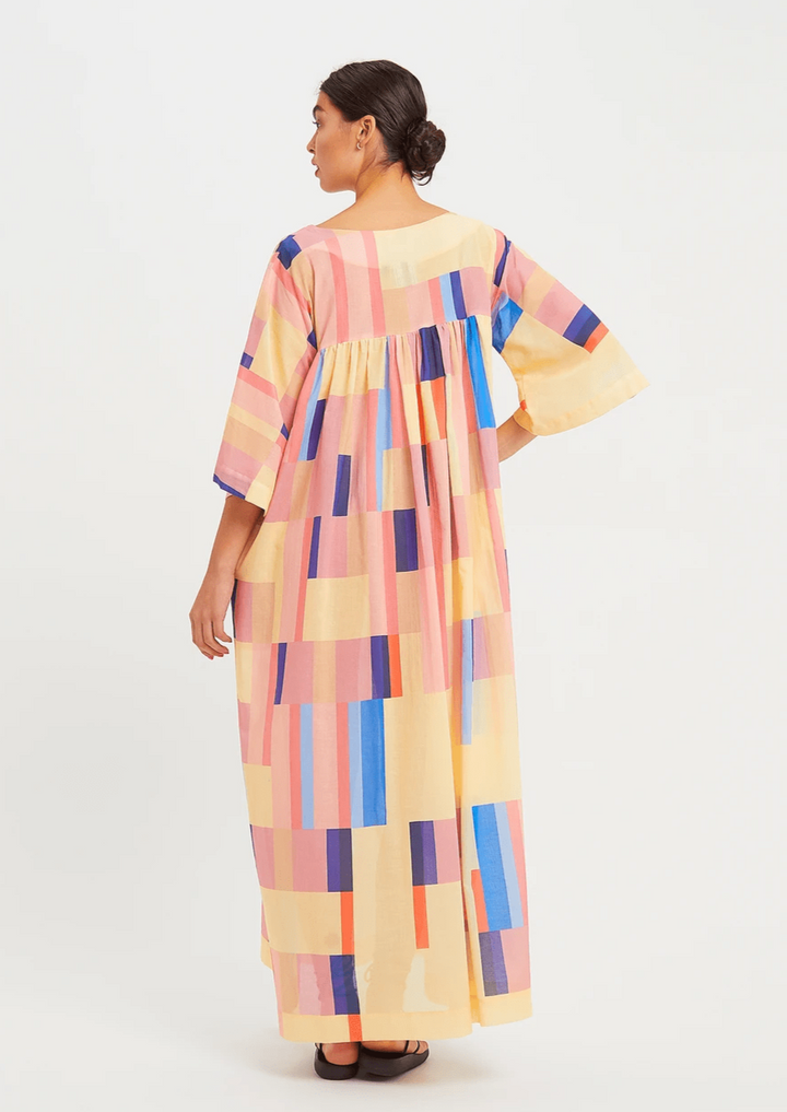 SWAYING SPECTRUM: BOAT NECK MAXI DRESS