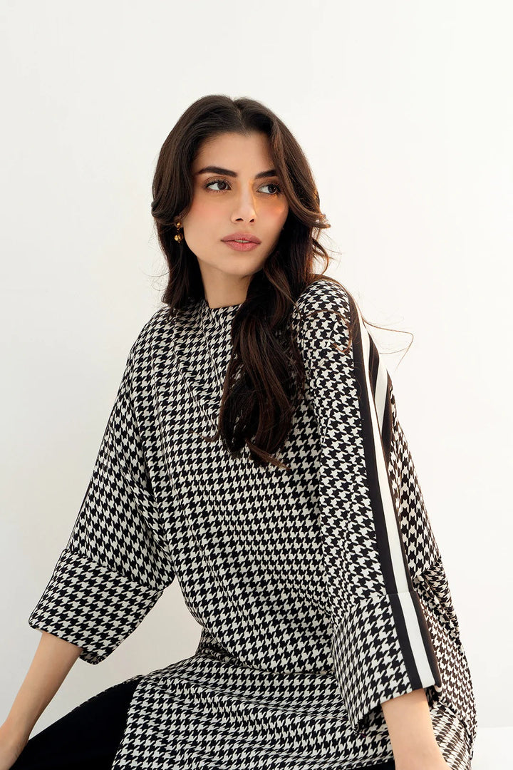 MODERN HOUNDSTOOTH CO-ORD SET