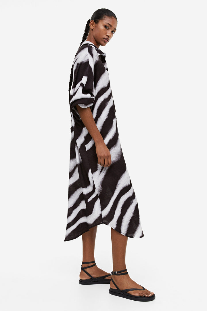 MONOCHROME ZEBRA STRIPE LONGLINE SHIRT DRESS