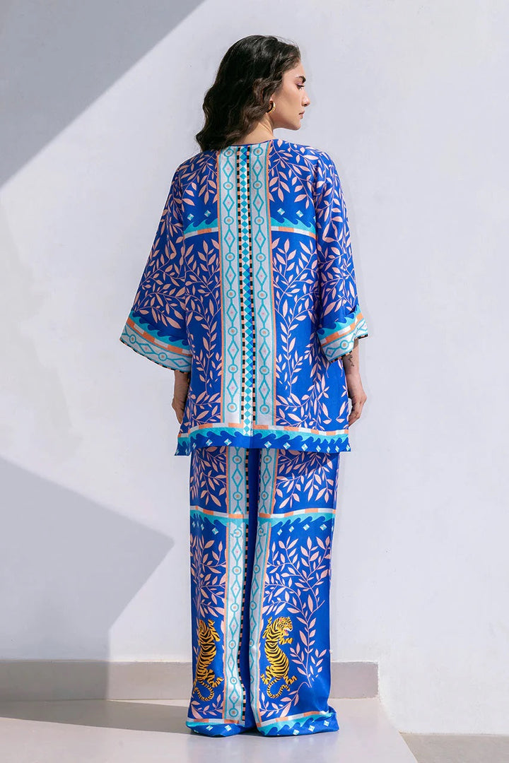 Radiant Elegance: Diamond Crepe Co-ord Set