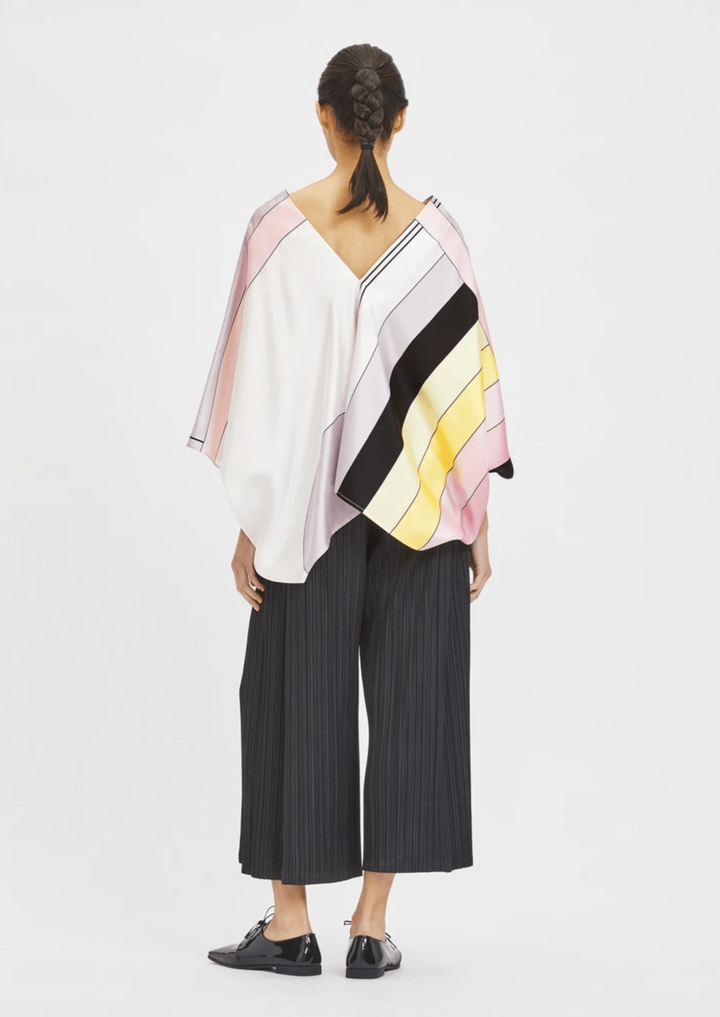 LUSTROUS NOIR GEOMETRIC: V-NECK SILK CO-ORD SET