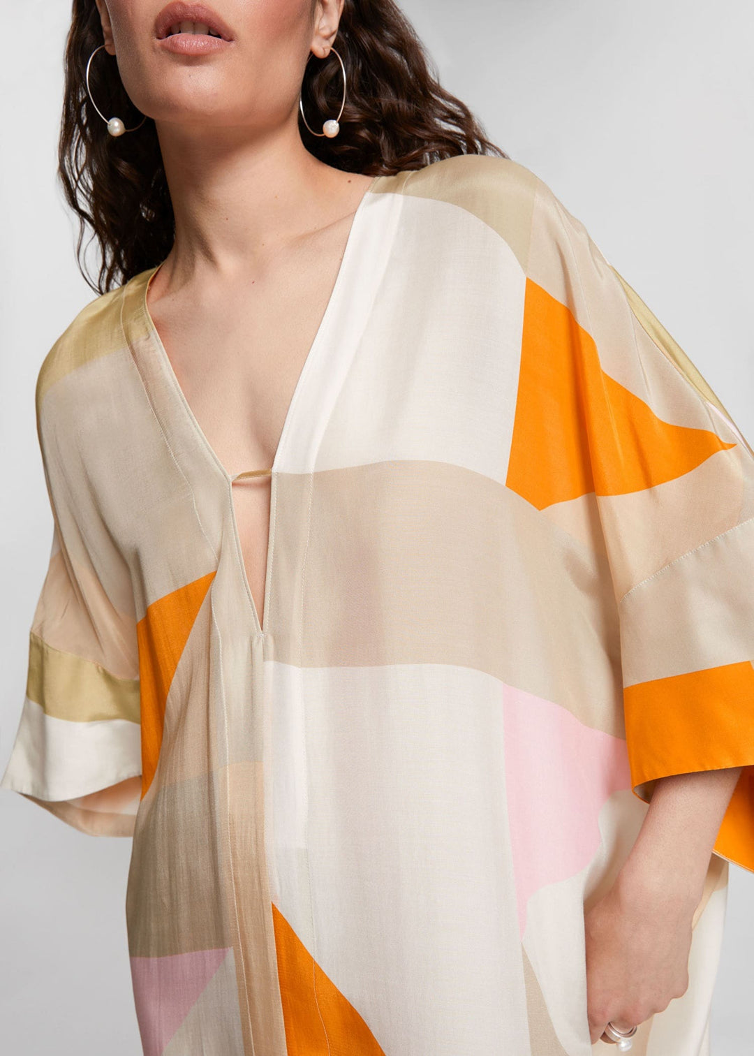 CHICGEO KAFTAN: STYLISH OVERSIZED ELEGANCE IN PASTEL HUES