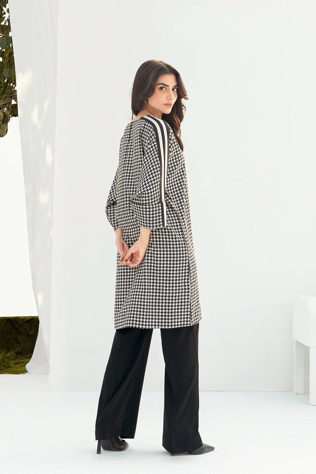 MODERN HOUNDSTOOTH CO-ORD SET