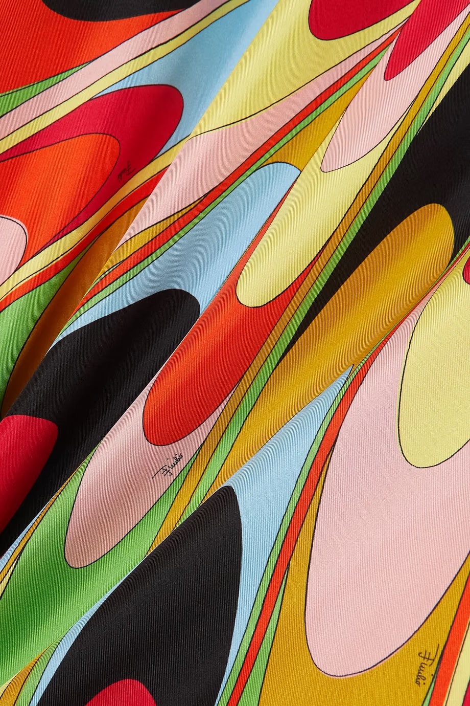 STARLIGHT ELEGANCE: VIBRANT SILK KAFTAN COUTURE