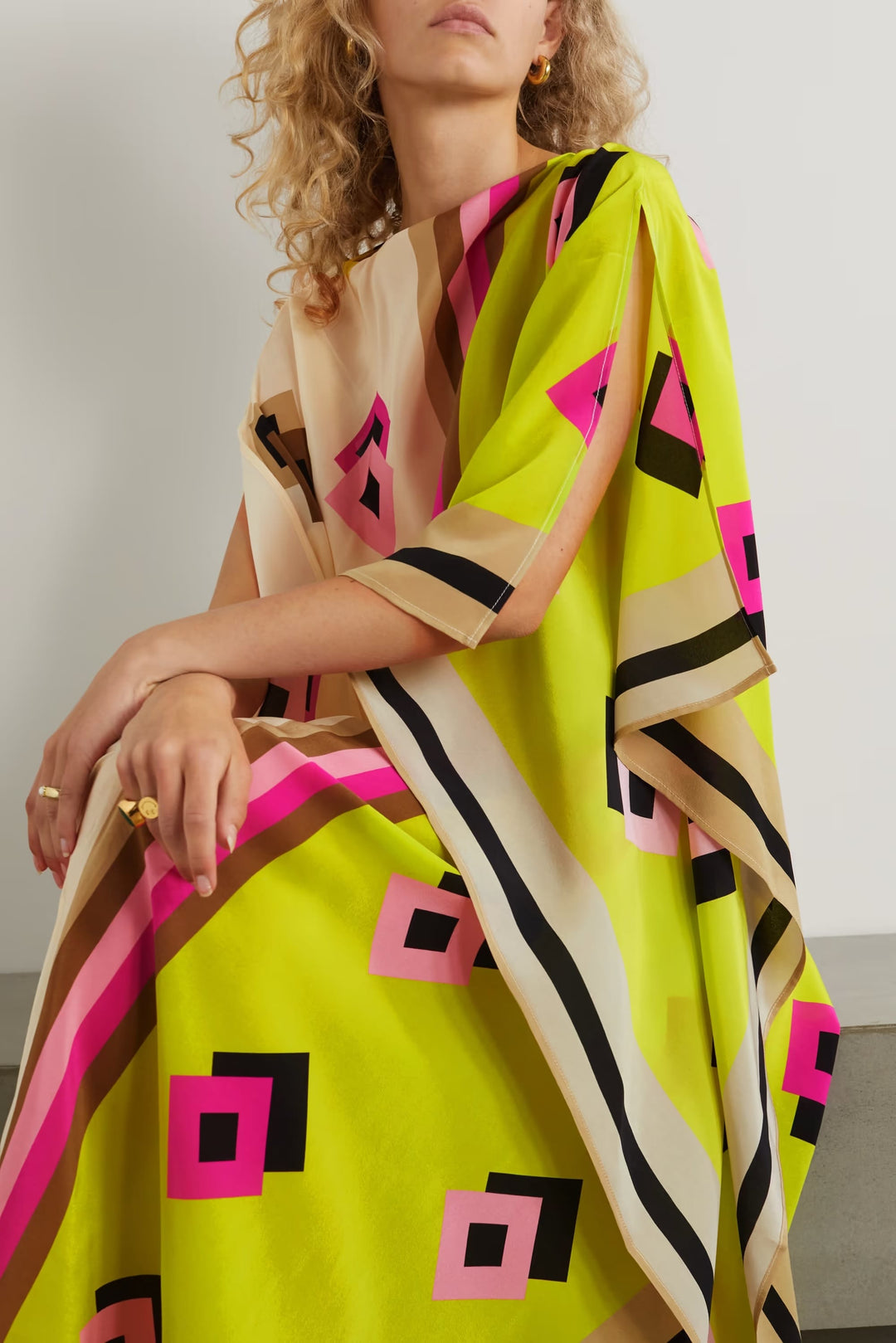 GREEN OASIS: GEOMETRIC PATTERN WOMEN'S KAFTAN
