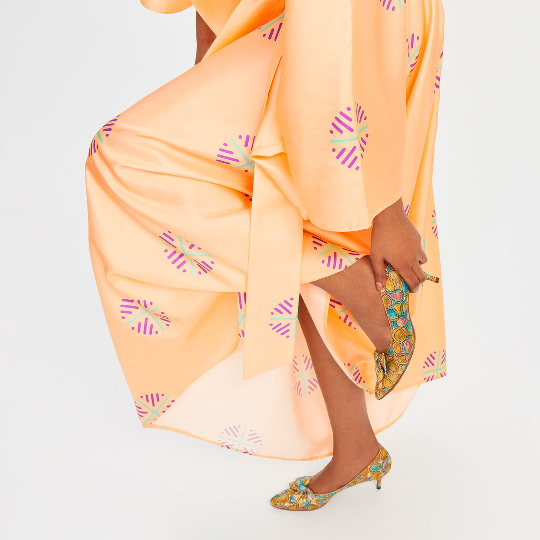 PEACH POSH: V-NECK SILK KAFTAN