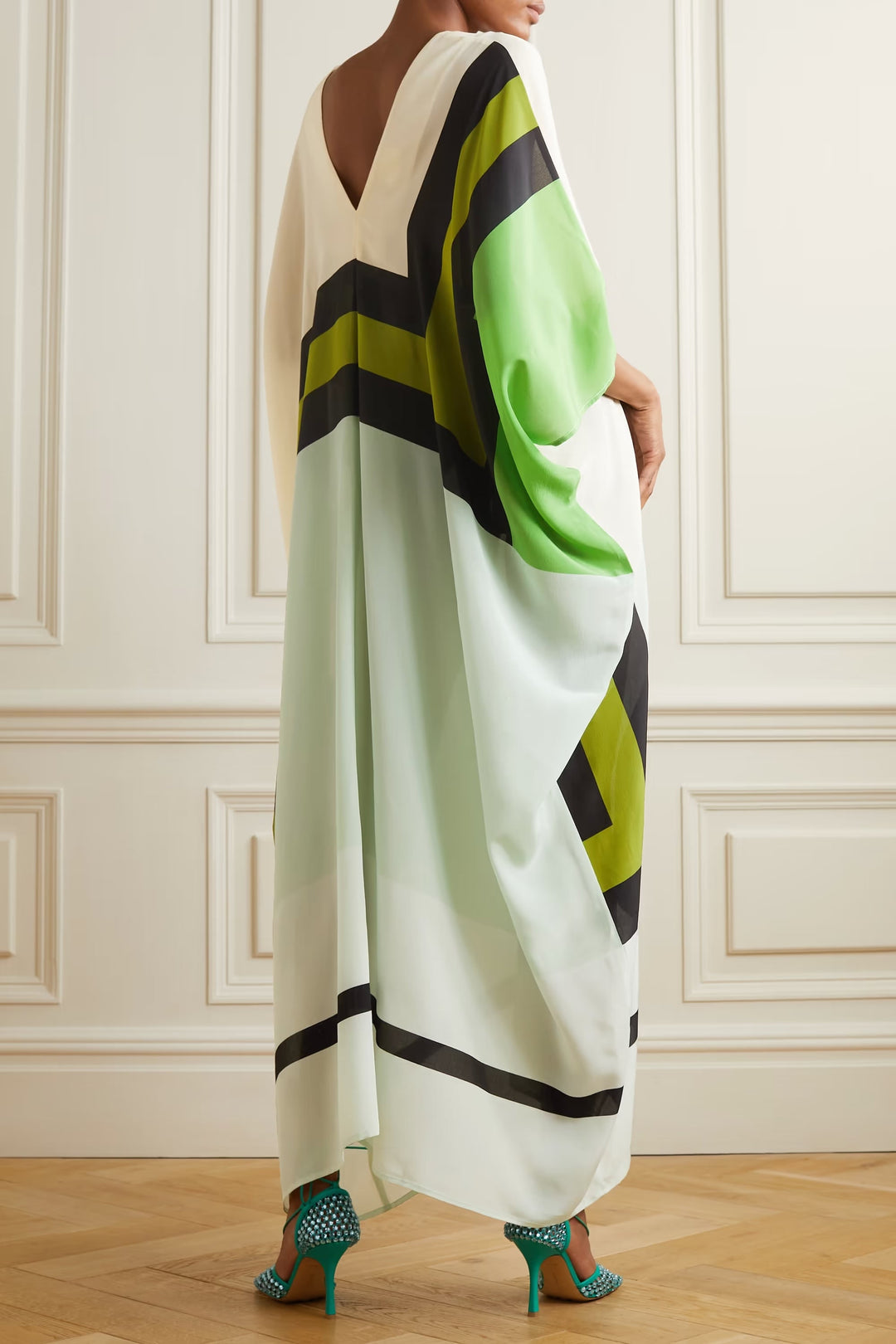 AVANT-GARDE WOMENS KAFTAN