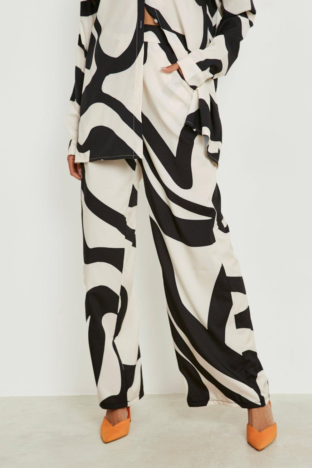 BOHO BLISS CO-ORD SET : ABSTRACT ELEGANCE WITH OVERSIZED COMFORT